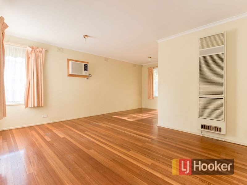 12 Winnima Avenue, Hampton Park VIC 3976