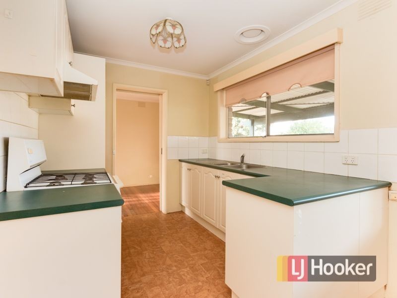 12 Winnima Avenue, Hampton Park VIC 3976