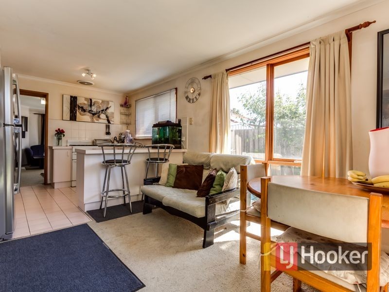 35 Lauren Drive, Hampton Park VIC 3976