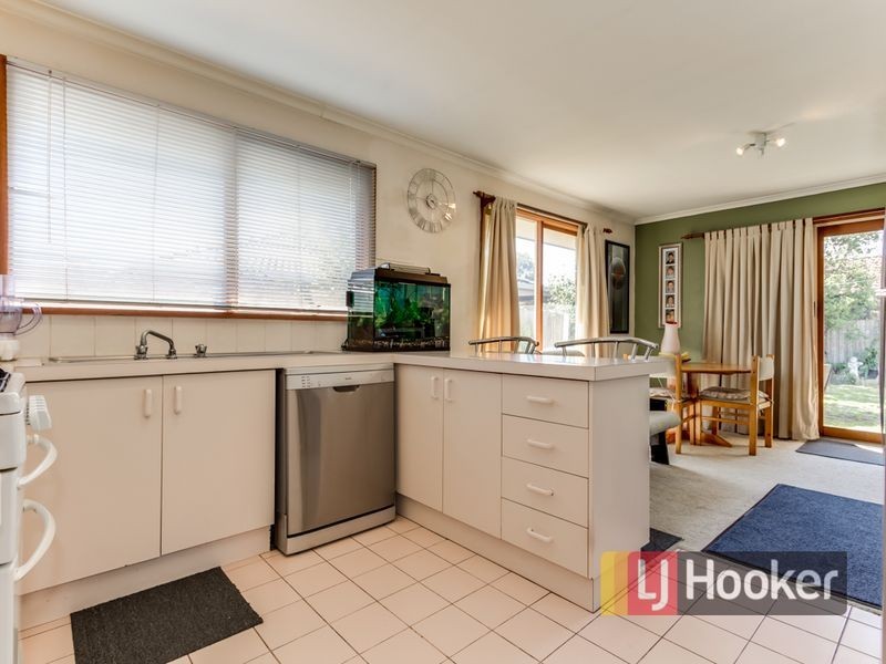 35 Lauren Drive, Hampton Park VIC 3976