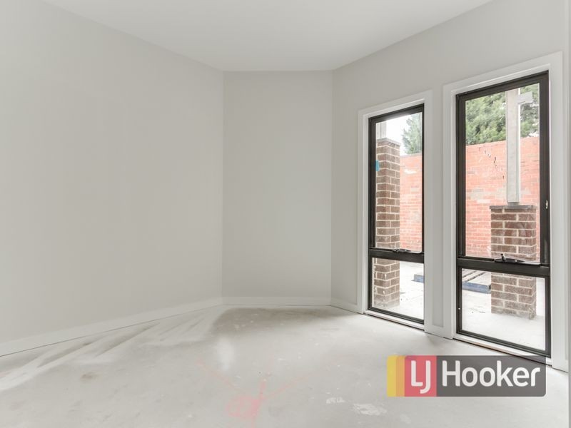 3/13 Oak Avenue, Doveton VIC 3177