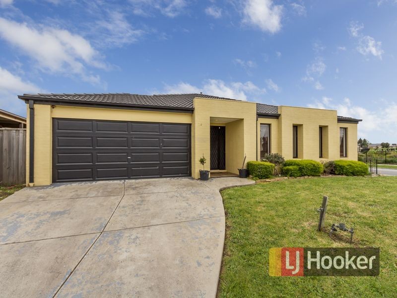 36 Majestic Boulevard, Cranbourne VIC 3977