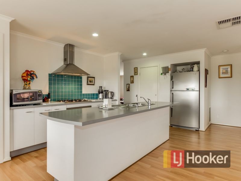 36 Majestic Boulevard, Cranbourne VIC 3977