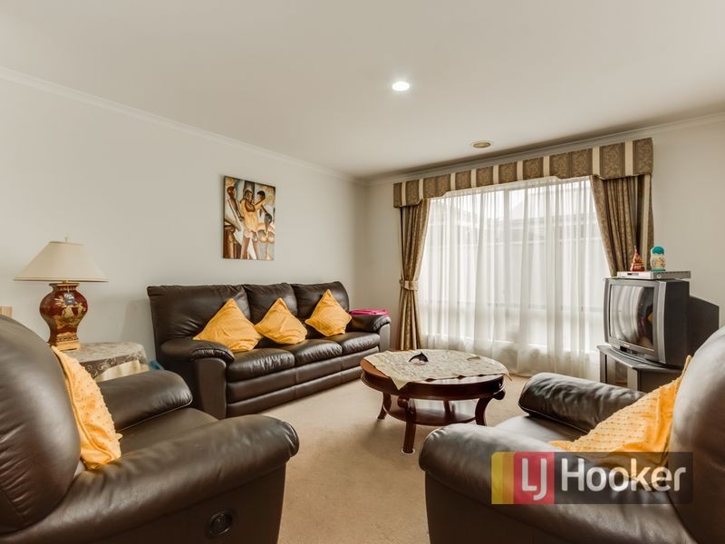 36 Majestic Boulevard, Cranbourne VIC 3977