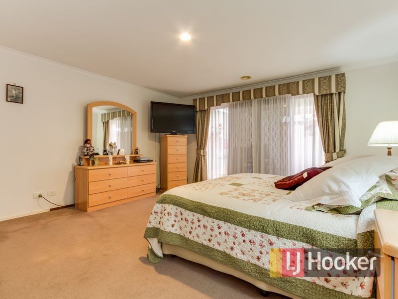 36 Majestic Boulevard, Cranbourne VIC 3977