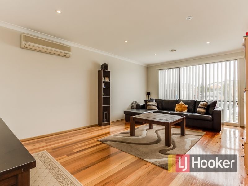 34 Bounty Way, Berwick VIC 3806