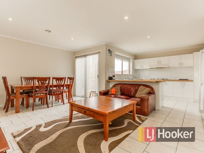 34 Bounty Way, Berwick VIC 3806