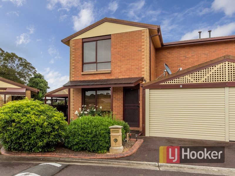 7 Warren Close, Narre Warren VIC 3805