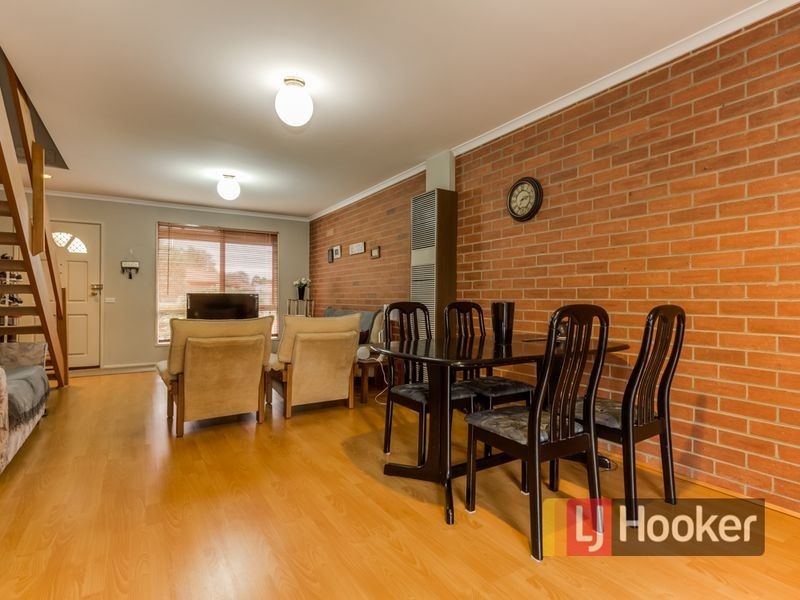 7 Warren Close, Narre Warren VIC 3805