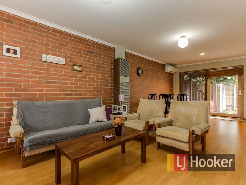 7 Warren Close, Narre Warren VIC 3805