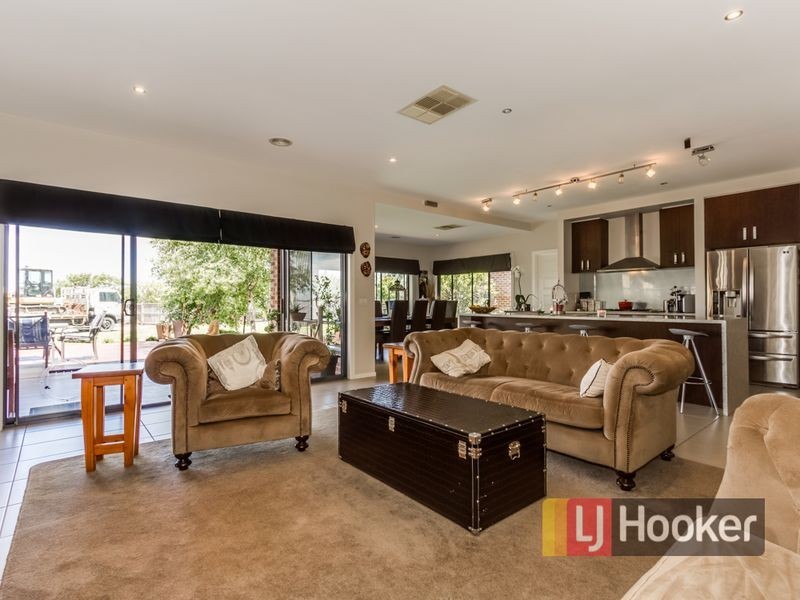 12 Azimuth Close, Narre Warren South VIC 3805