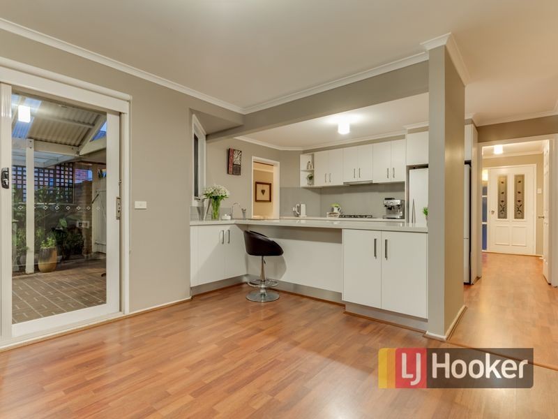 5 Bertrand Close, Berwick VIC 3806