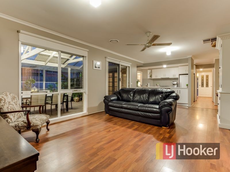 5 Bertrand Close, Berwick VIC 3806