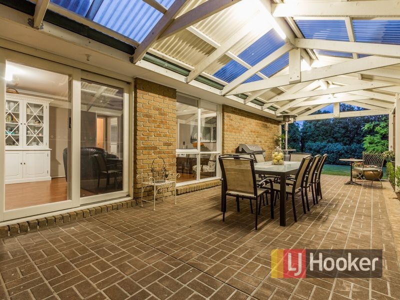 5 Bertrand Close, Berwick VIC 3806