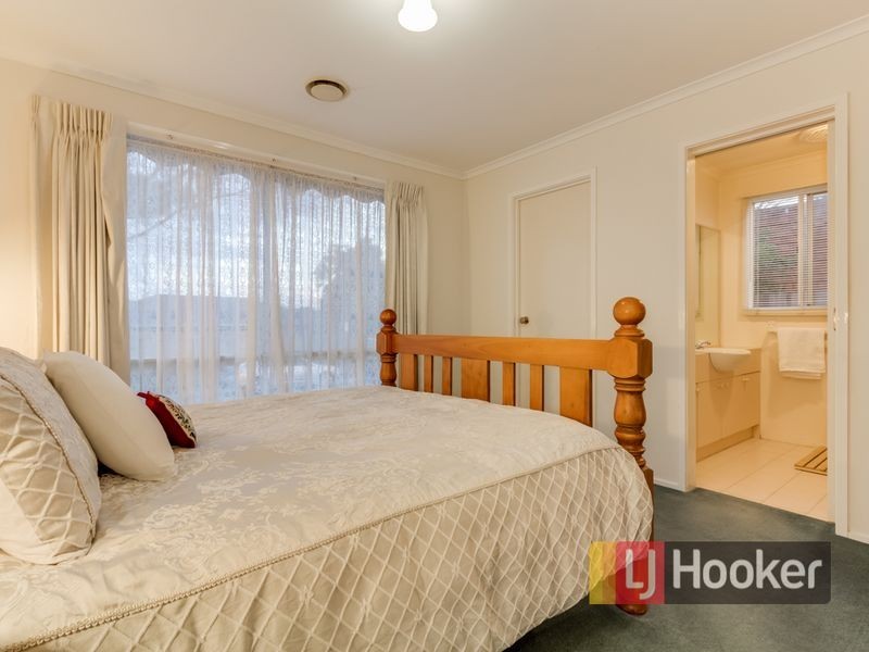 15 Terrapin Drive, Narre Warren South VIC 3805