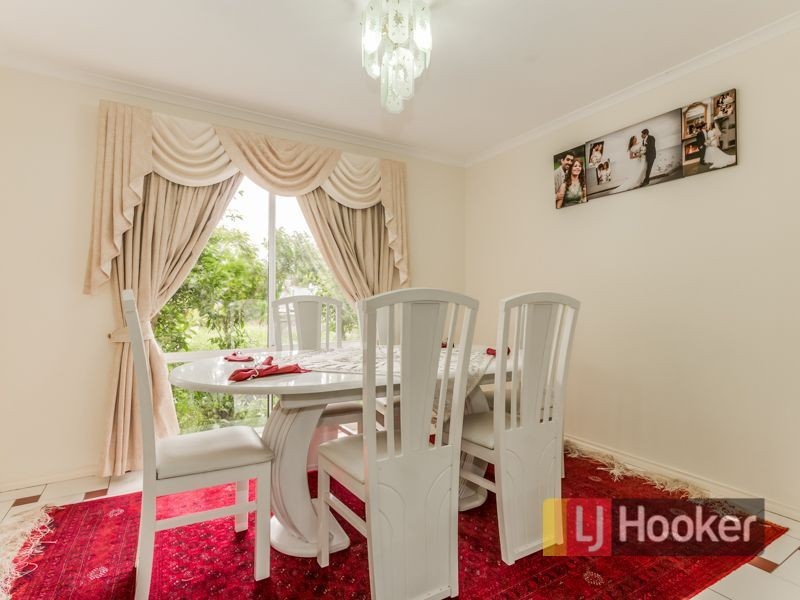 132 Hinrichsen Drive, Hallam VIC 3803