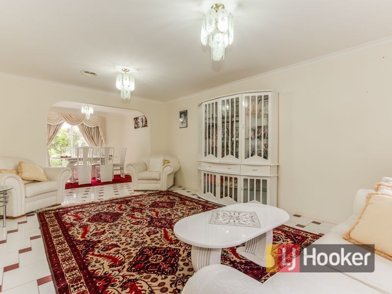 132 Hinrichsen Drive, Hallam VIC 3803
