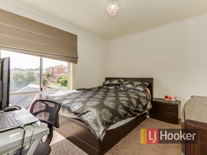132 Hinrichsen Drive, Hallam VIC 3803