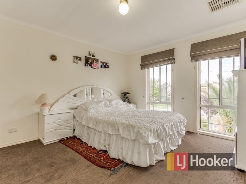 132 Hinrichsen Drive, Hallam VIC 3803