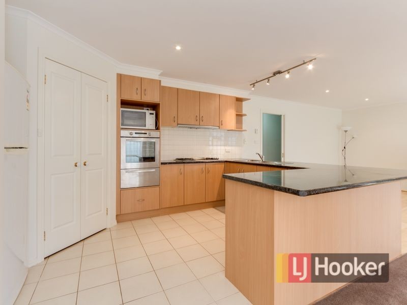 64 Astley Wynd, Lynbrook VIC 3975