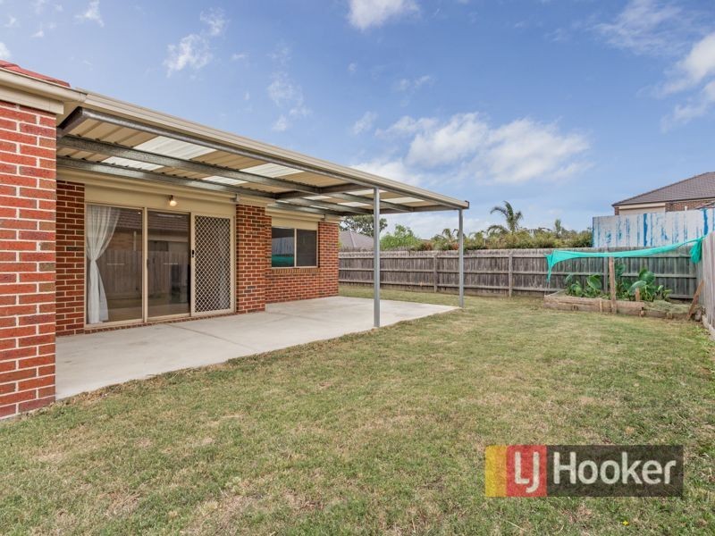 64 Astley Wynd, Lynbrook VIC 3975