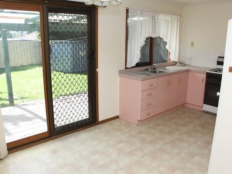 53 Edeys Run, Hampton Park VIC 3976