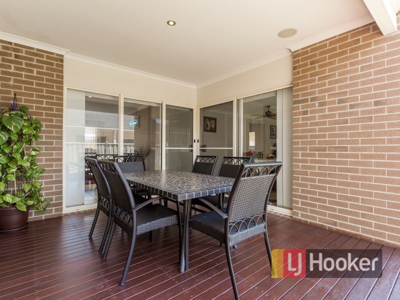 24 Locky Grove, Lyndhurst VIC 3975
