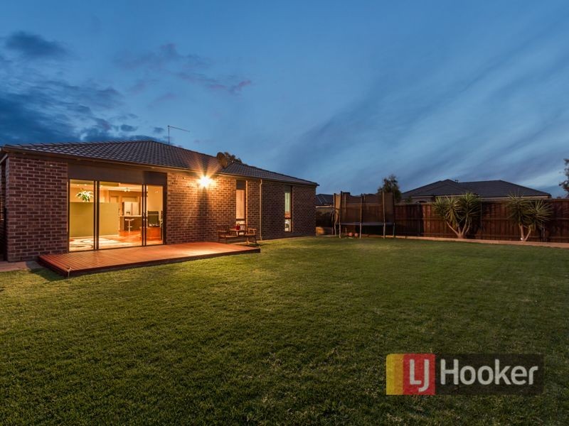 10 Danby Court, Cranbourne North VIC 3977