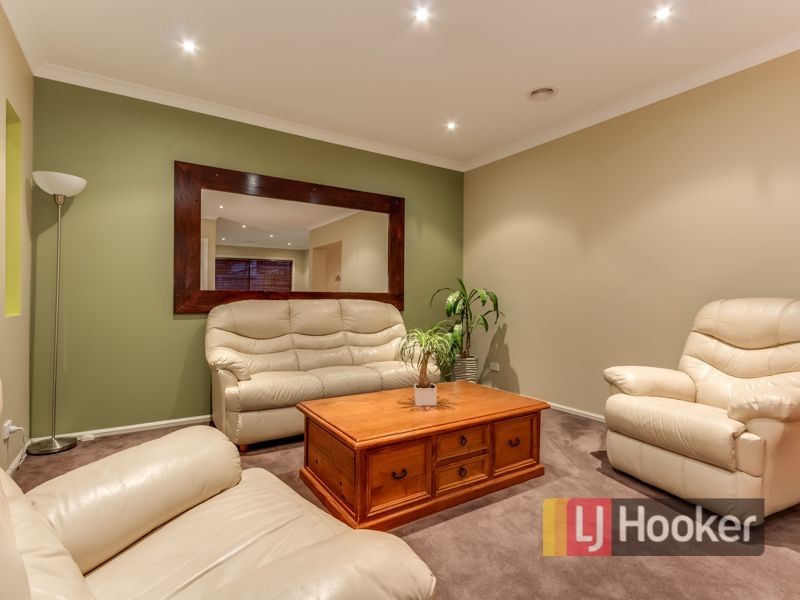 10 Danby Court, Cranbourne North VIC 3977