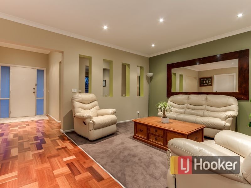 10 Danby Court, Cranbourne North VIC 3977