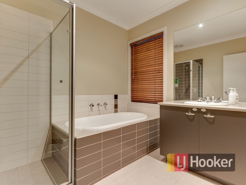 10 Danby Court, Cranbourne North VIC 3977