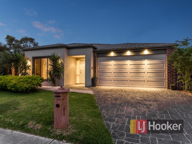 10 Danby Court, Cranbourne North VIC 3977
