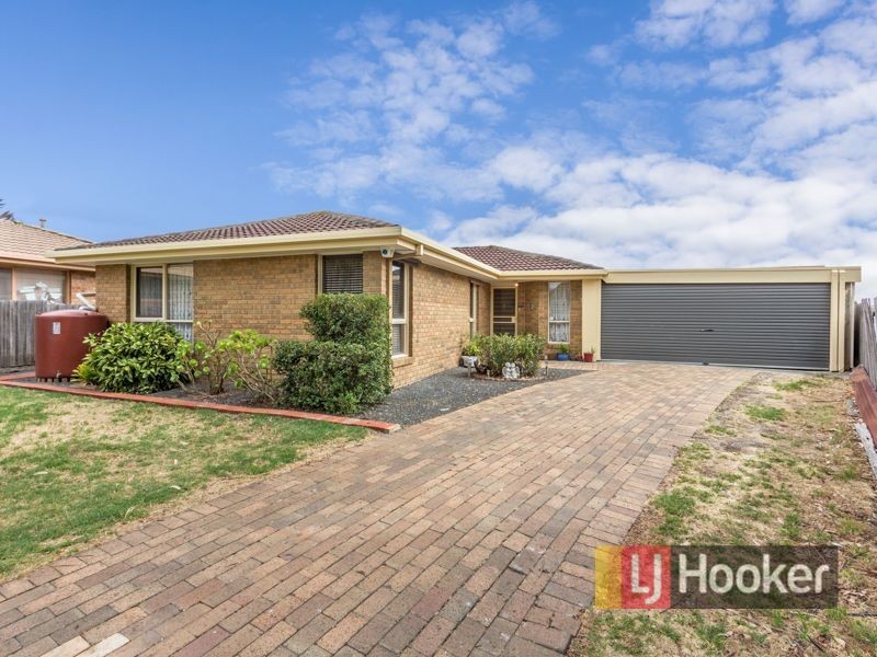 17 Hazeldean Court, Hampton Park VIC 3976