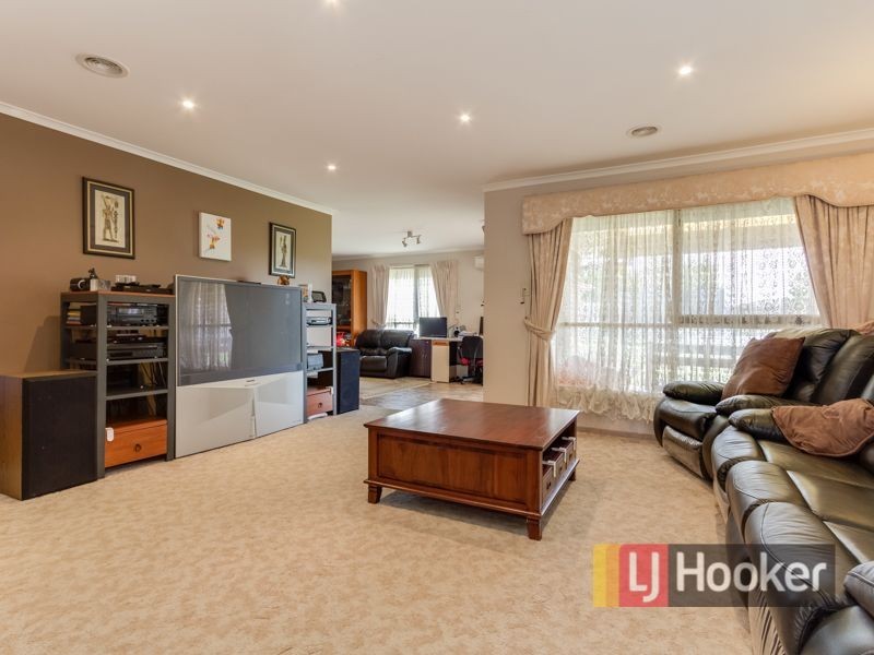 17 Hazeldean Court, Hampton Park VIC 3976