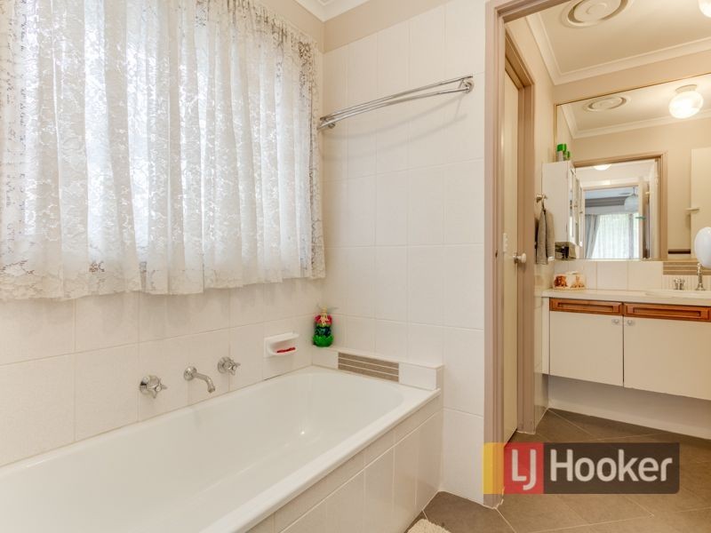 17 Hazeldean Court, Hampton Park VIC 3976