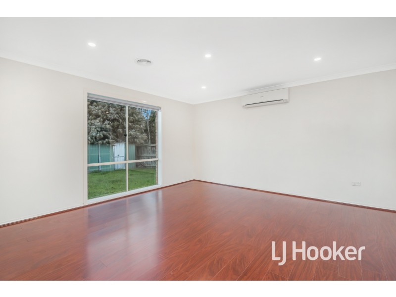 27 Kingston Avenue, Narre Warren South VIC 3805