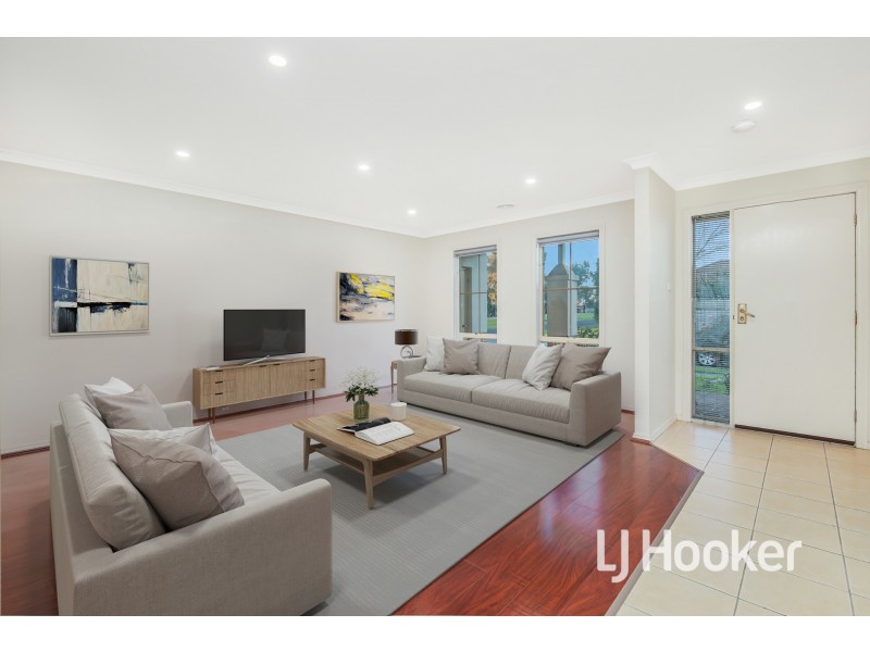 27 Kingston Avenue, Narre Warren South VIC 3805