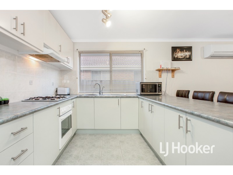 4 Cypress Close, Hampton Park VIC 3976