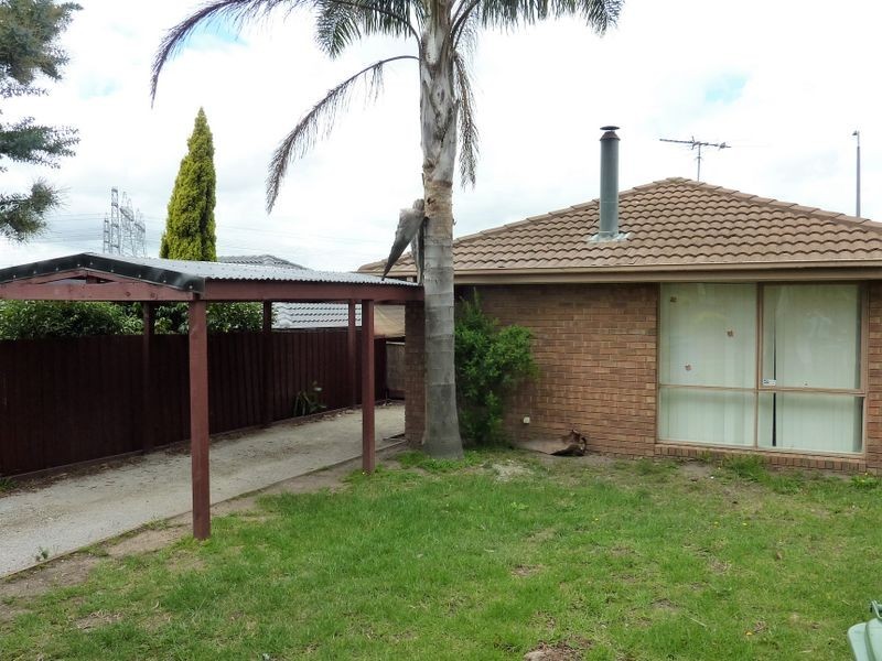 11 Bill Place, Hampton Park VIC 3976