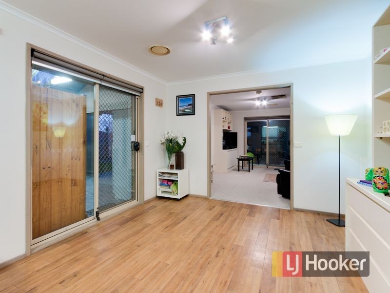 23 Pinnacle Way, Hampton Park VIC 3976
