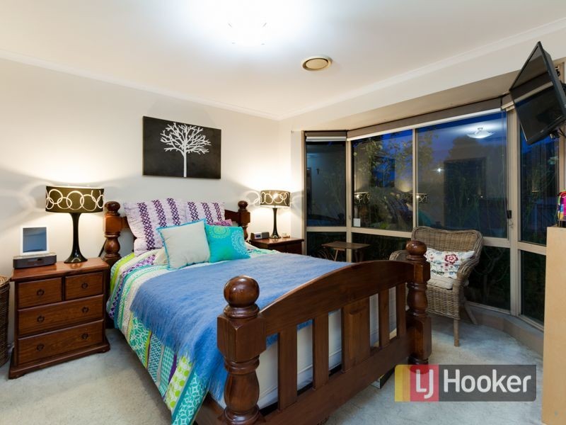 23 Pinnacle Way, Hampton Park VIC 3976