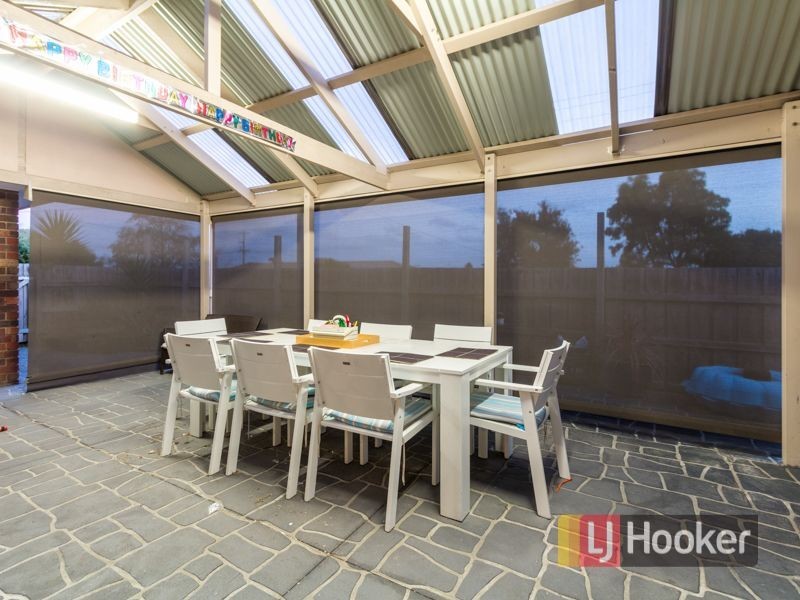 23 Pinnacle Way, Hampton Park VIC 3976