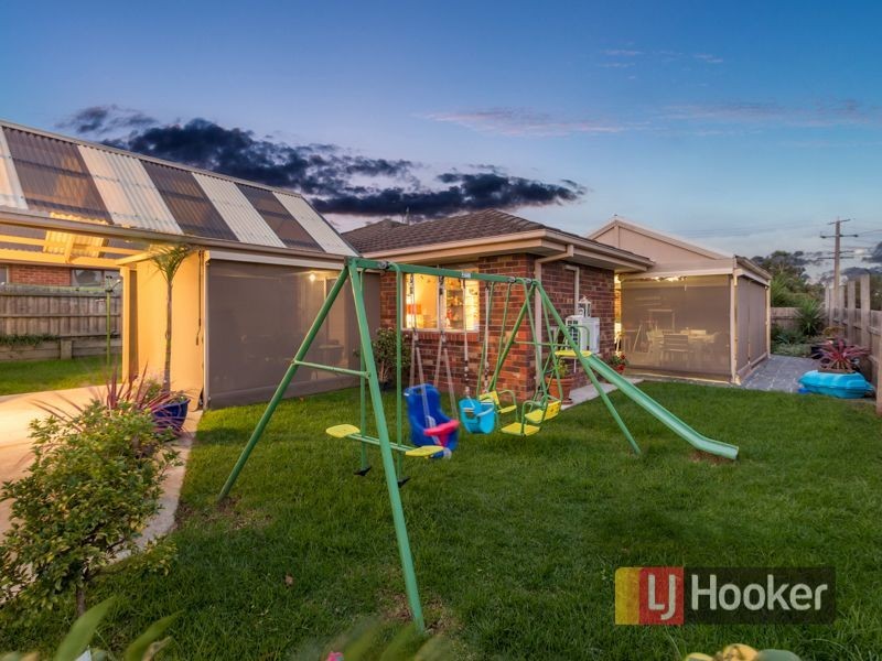 23 Pinnacle Way, Hampton Park VIC 3976