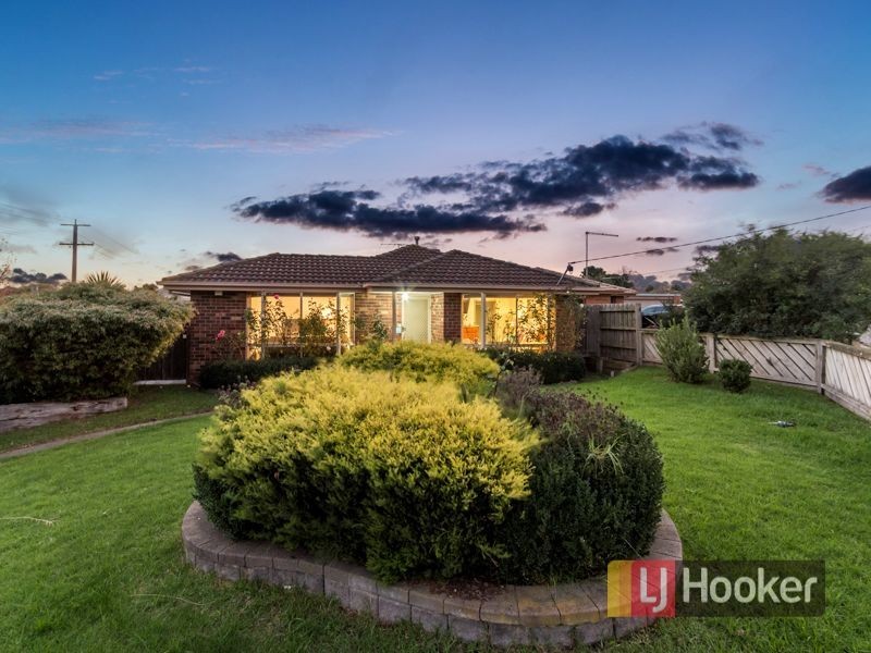 23 Pinnacle Way, Hampton Park VIC 3976