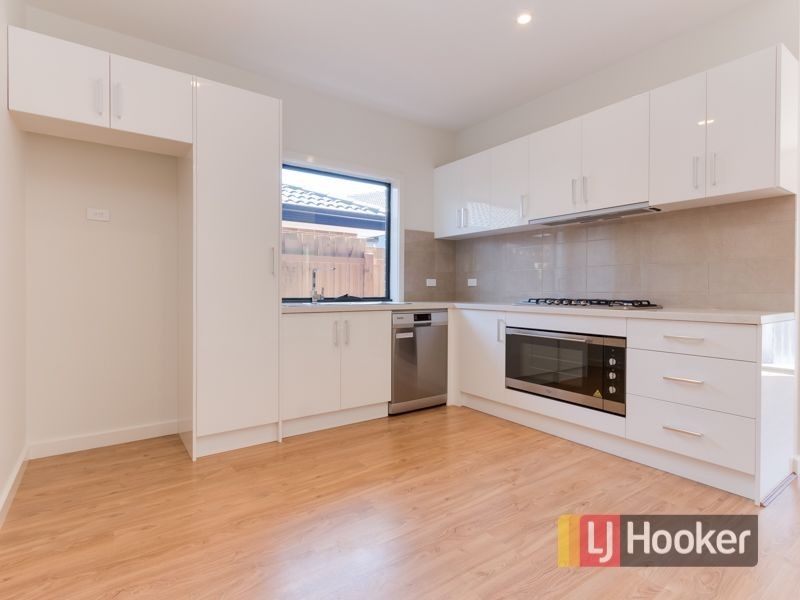 3/10 Myrtle Grove, Doveton VIC 3177