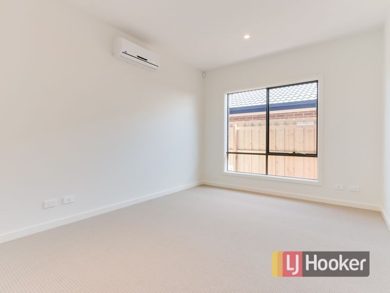 3/10 Myrtle Grove, Doveton VIC 3177