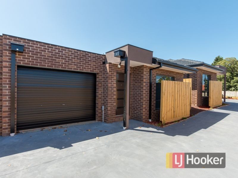 3/10 Myrtle Grove, Doveton VIC 3177