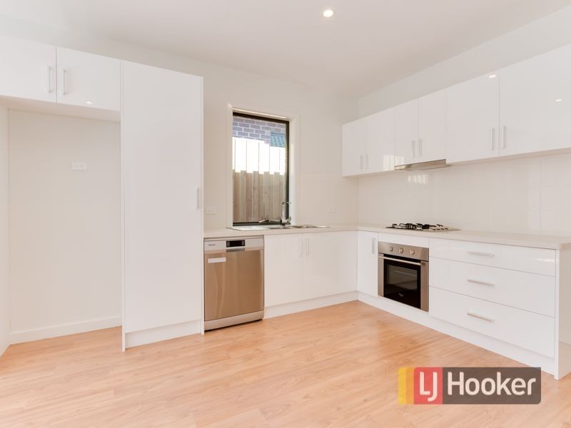 3/10 Myrtle Grove, Doveton VIC 3177