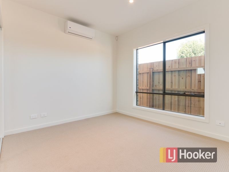 3/10 Myrtle Grove, Doveton VIC 3177