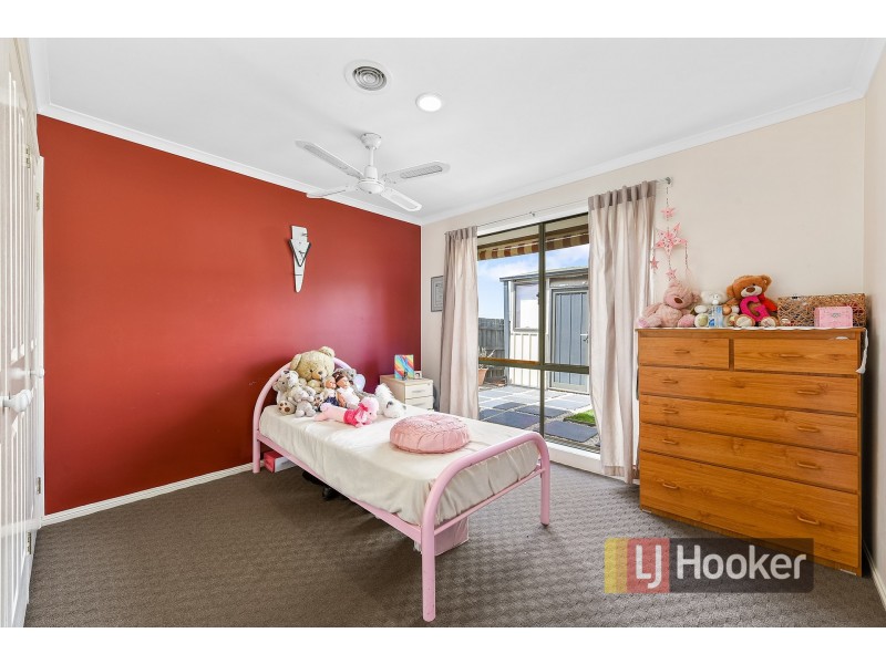 4 Bellflower Place, Hampton Park VIC 3976